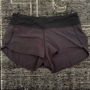 Black Lululemon 2.5” Speed up shorts